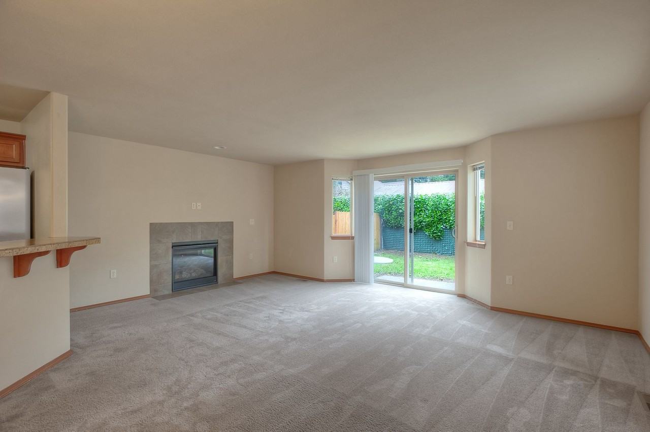 10425 2nd Ave Sw - Photo 5 of 12