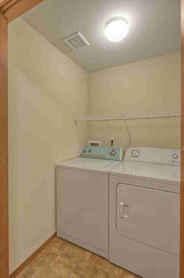 10425 2nd Ave Sw - Photo 6 of 12