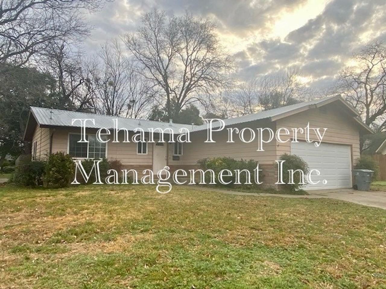 625 Thistle St - Photo 2 of 11