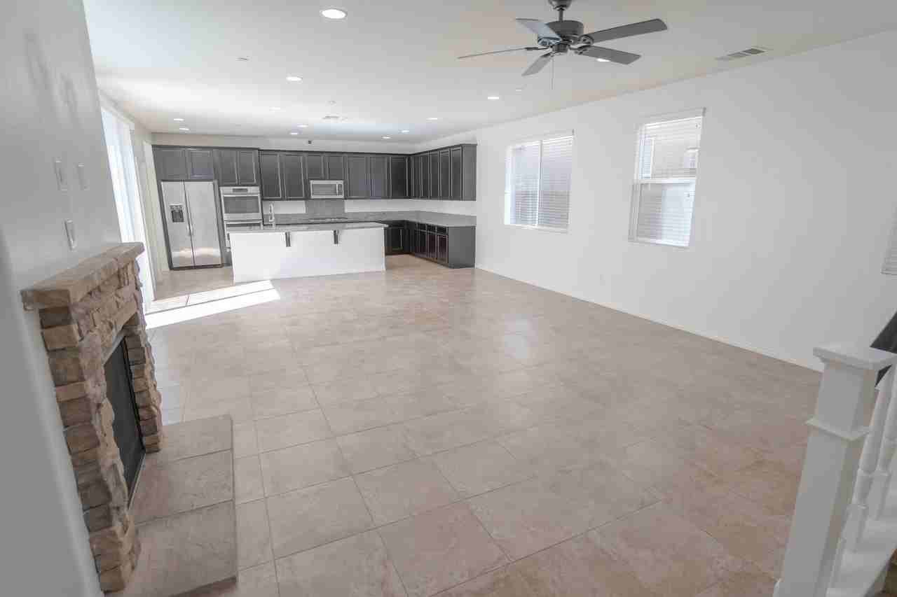 28341 Vista Del Rio Dr - Photo 3 of 23