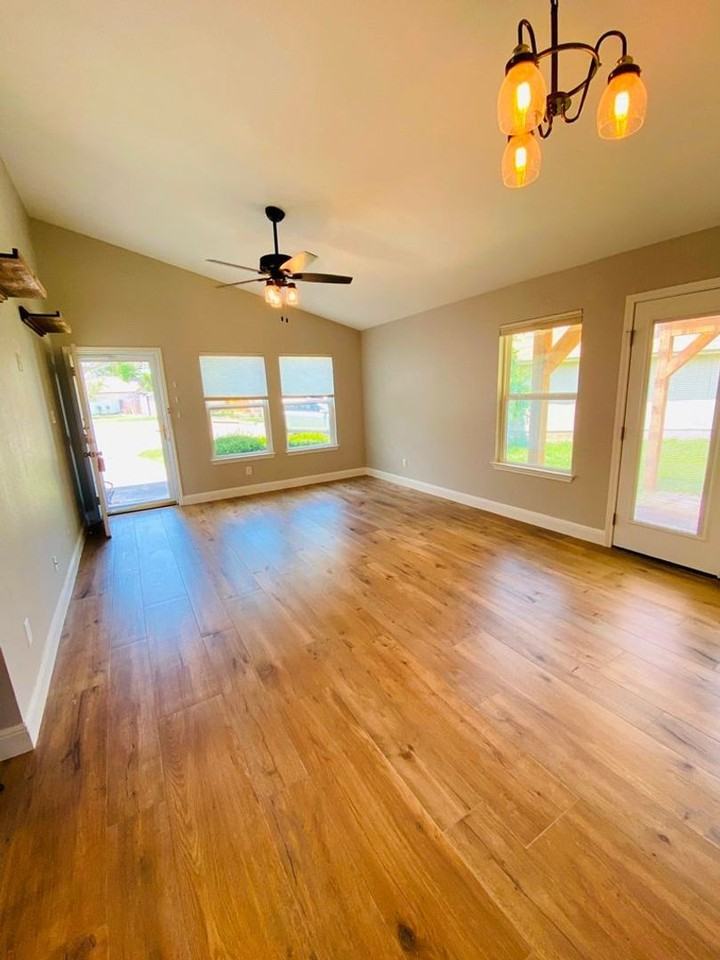 13000 Pollard Dr - Photo 5 of 27