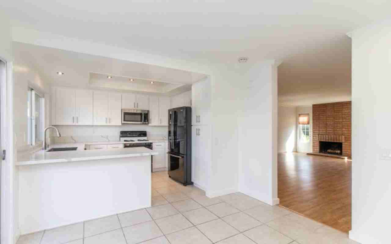 1910 Azure Way - Photo 7 of 34