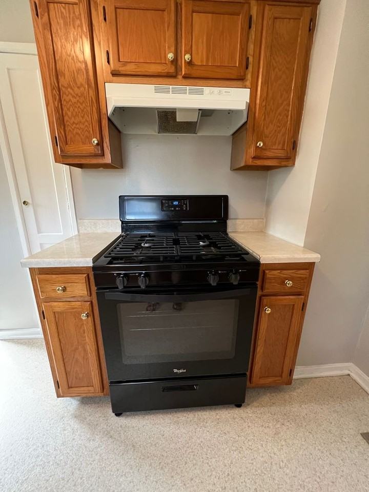 1257 W 6th St - Photo 3 of 28