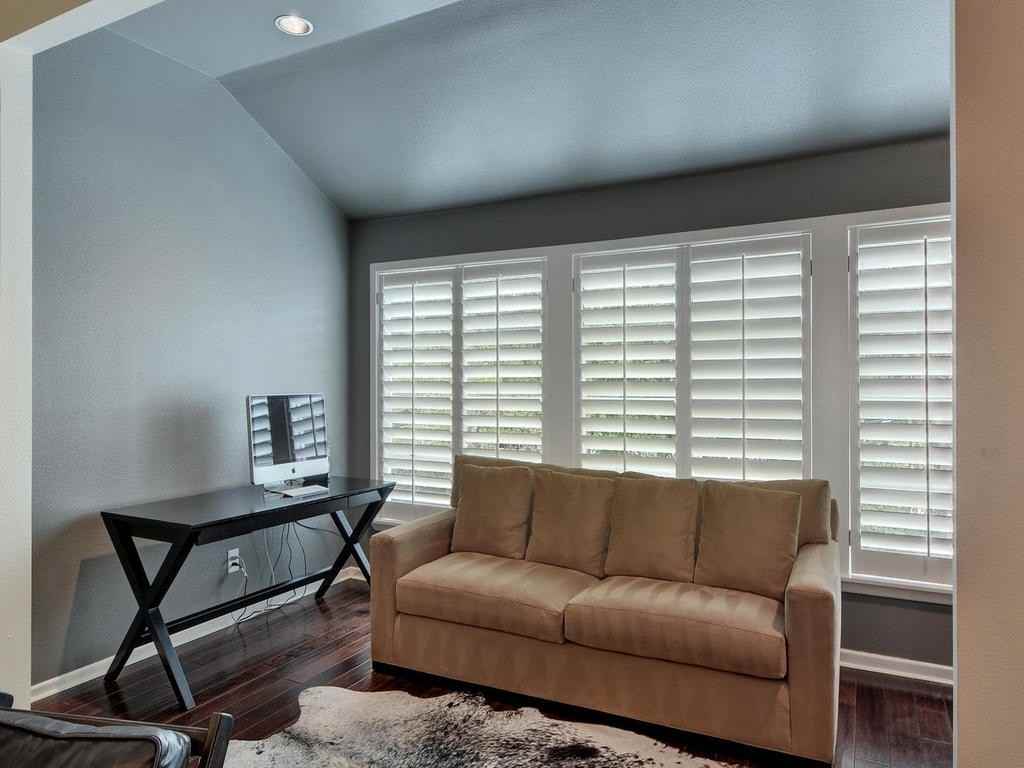 733 Patterson Ave - Photo 4 of 15