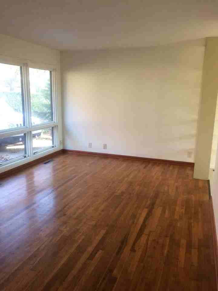 2003 Stratford Rd - Photo 3 of 8