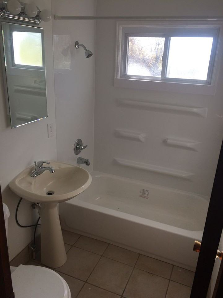 2003 Stratford Rd - Photo 6 of 8