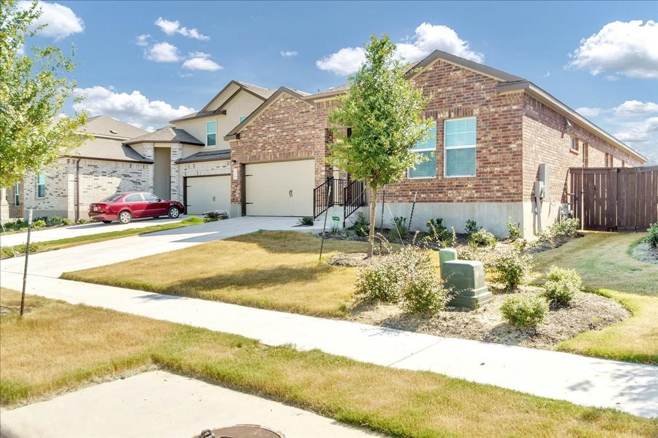 816 Mallow Rd - Photo 5 of 23