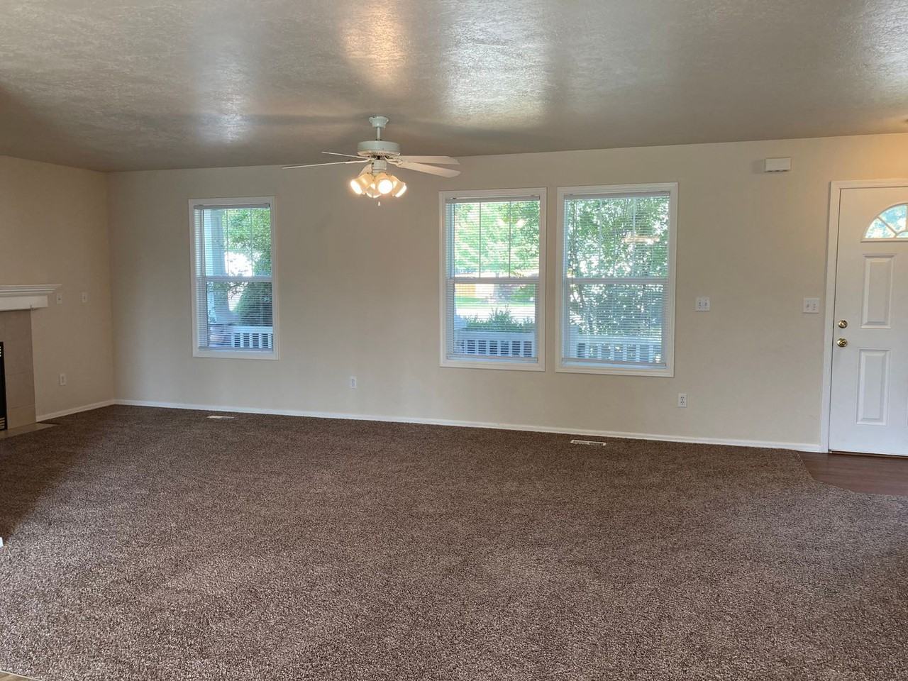 3137 W Pudu Ct - Photo 4 of 24