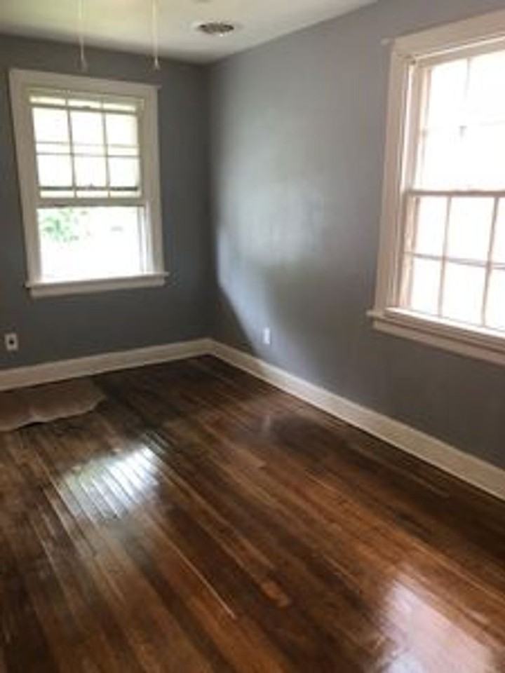 2715 5th Ave - Photo 4 of 21