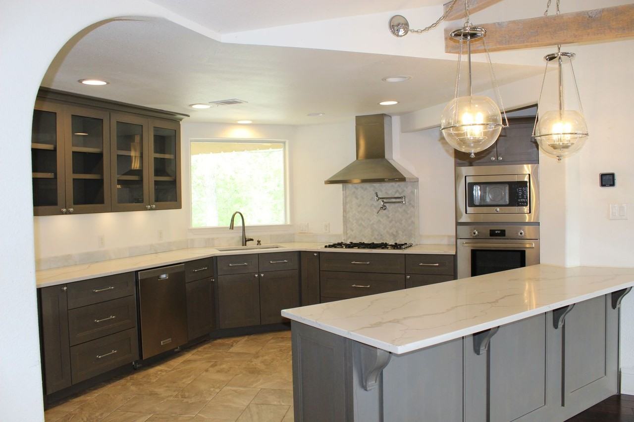 908 River Rd - Photo 4 of 11