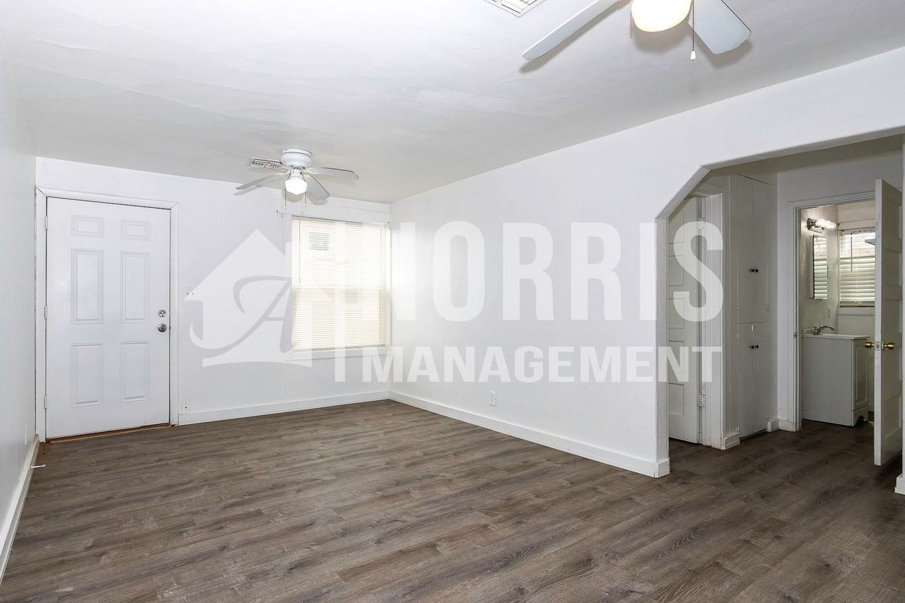 515 E 4th St - Photo 4 of 16