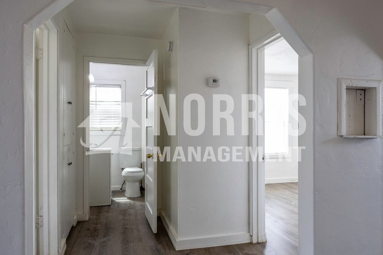 515 E 4th St - Photo 6 of 16