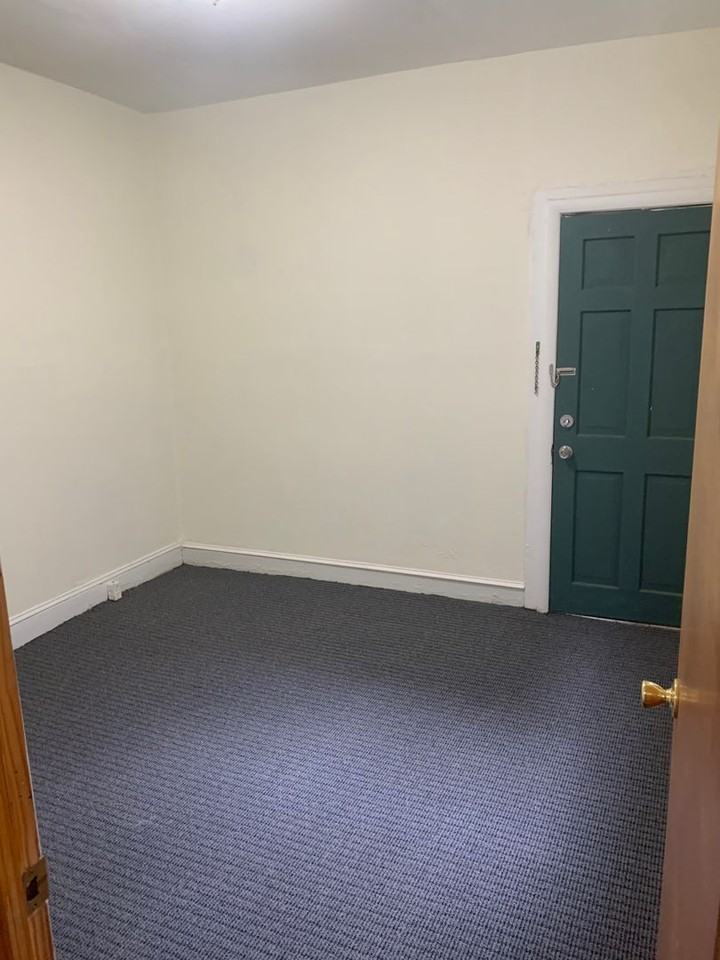 1339 S 46th St - Photo 3 of 4