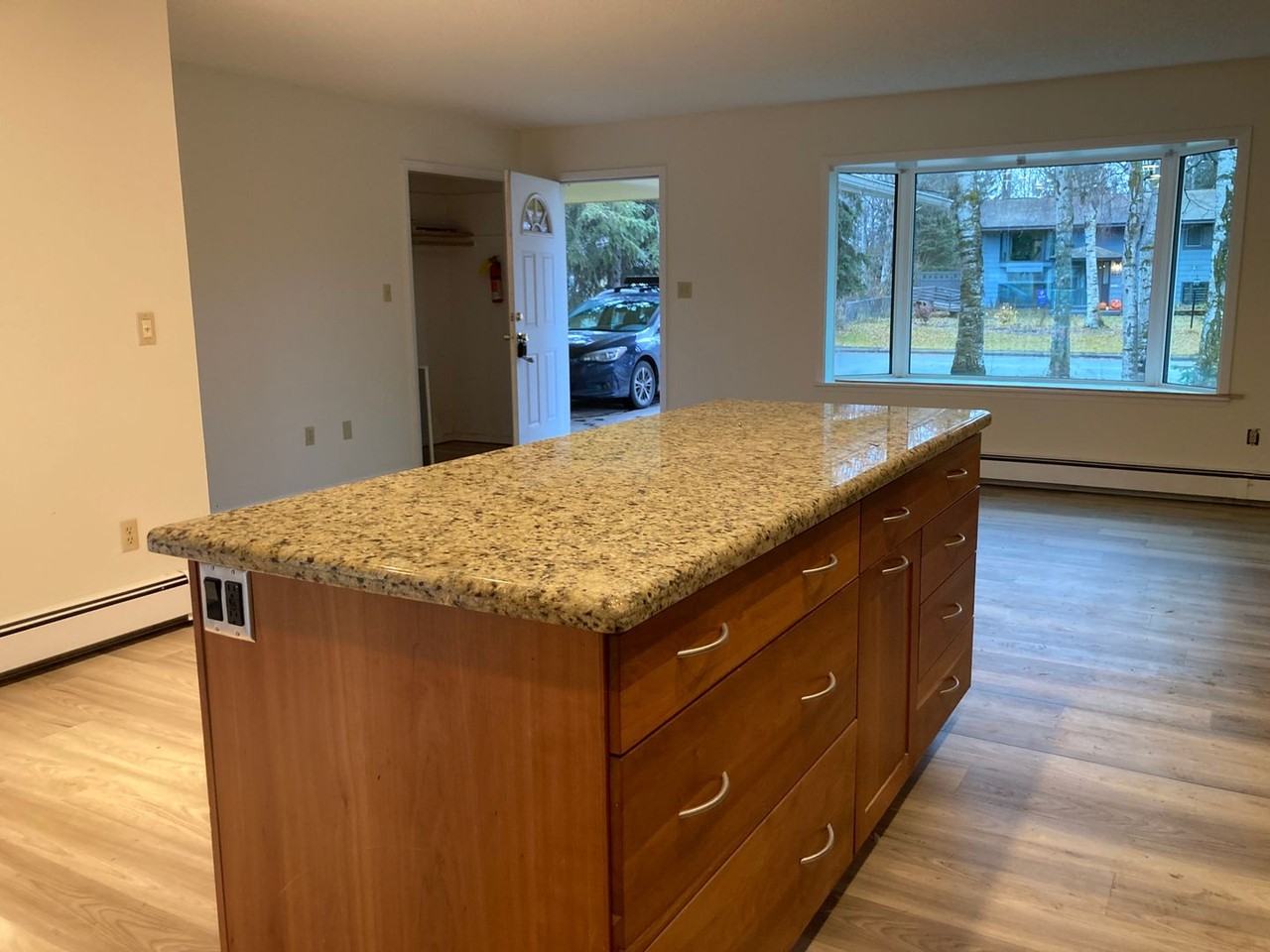 2843 Redwood Pl - Photo 6 of 17