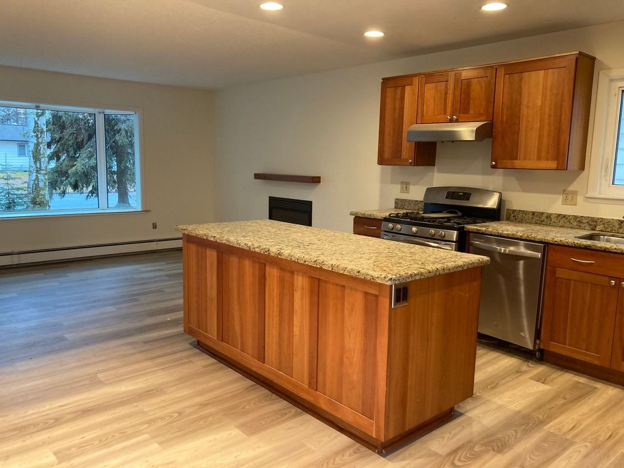 2843 Redwood Pl - Photo 7 of 17