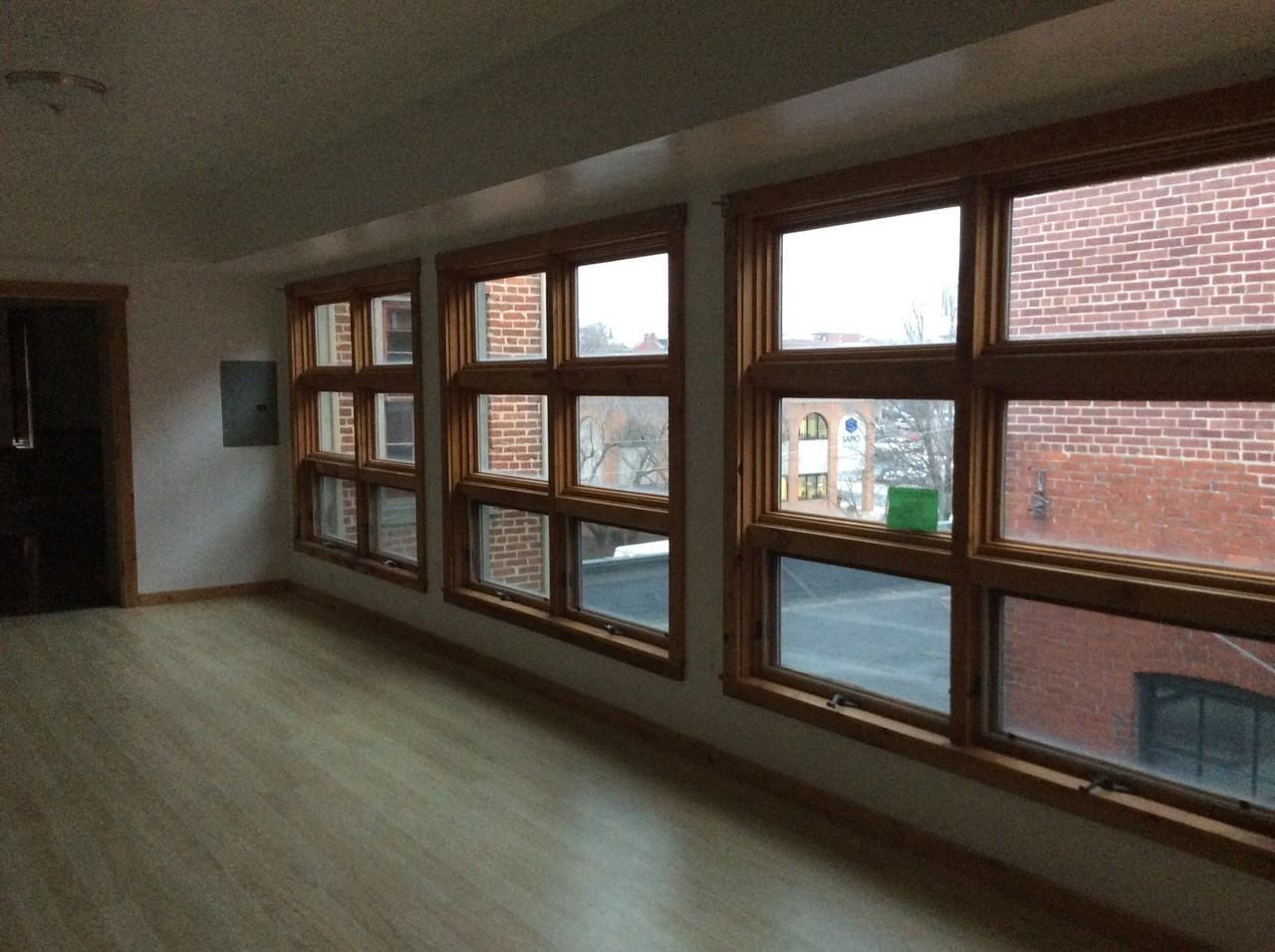 224 N George St #3 - Photo 2 of 12