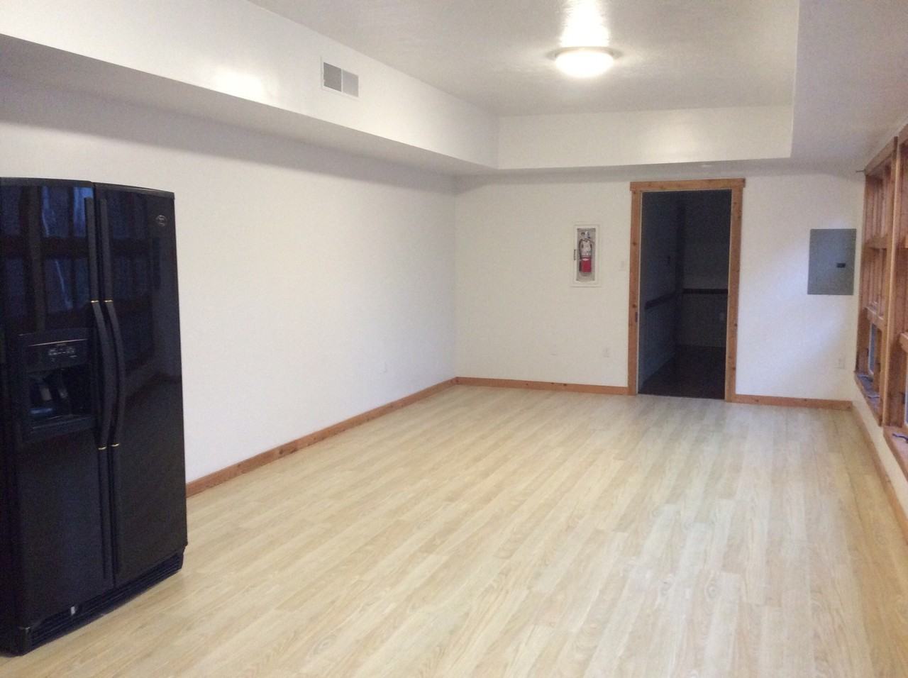 224 N George St #3 - Photo 5 of 12