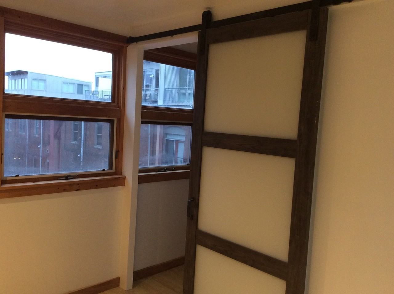 224 N George St #3 - Photo 6 of 12