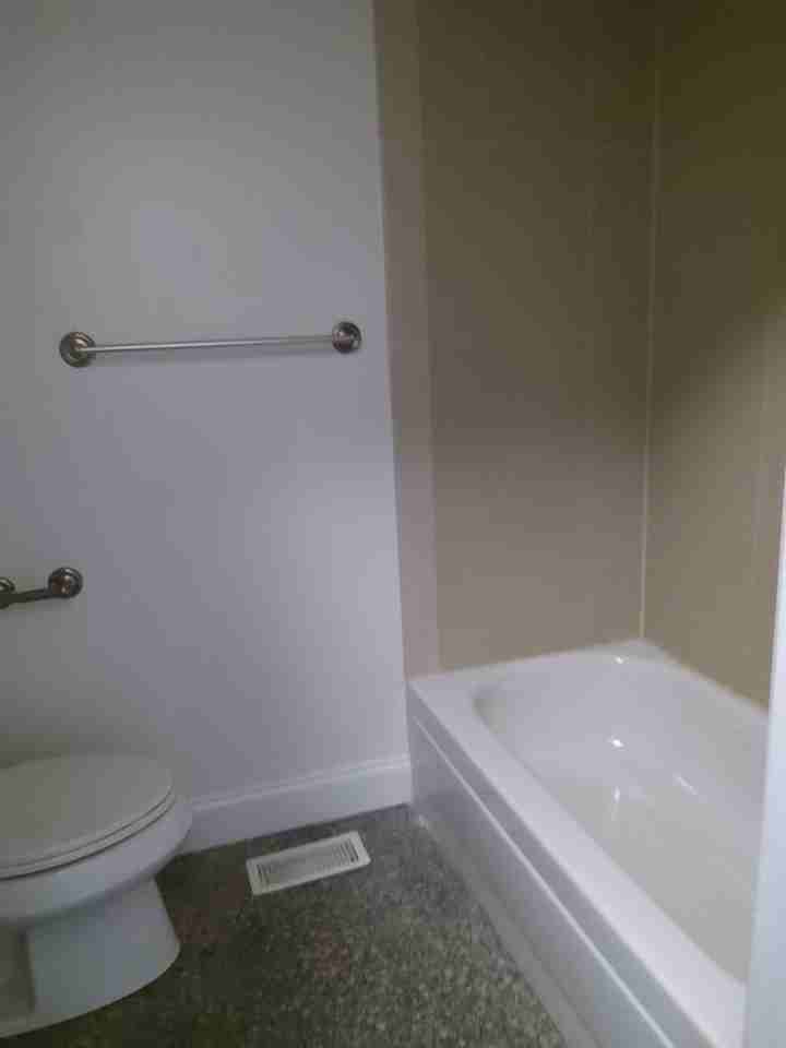 1011 W Cross St - Photo 3 of 27