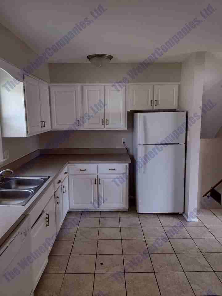 1804 Rebecca Dr - Photo 7 of 18