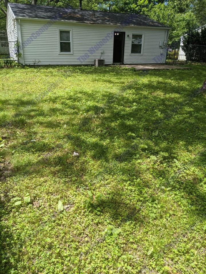 1404 Centennial Dr - Photo 4 of 5