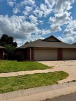 featured image of 11004 Sw 5th St