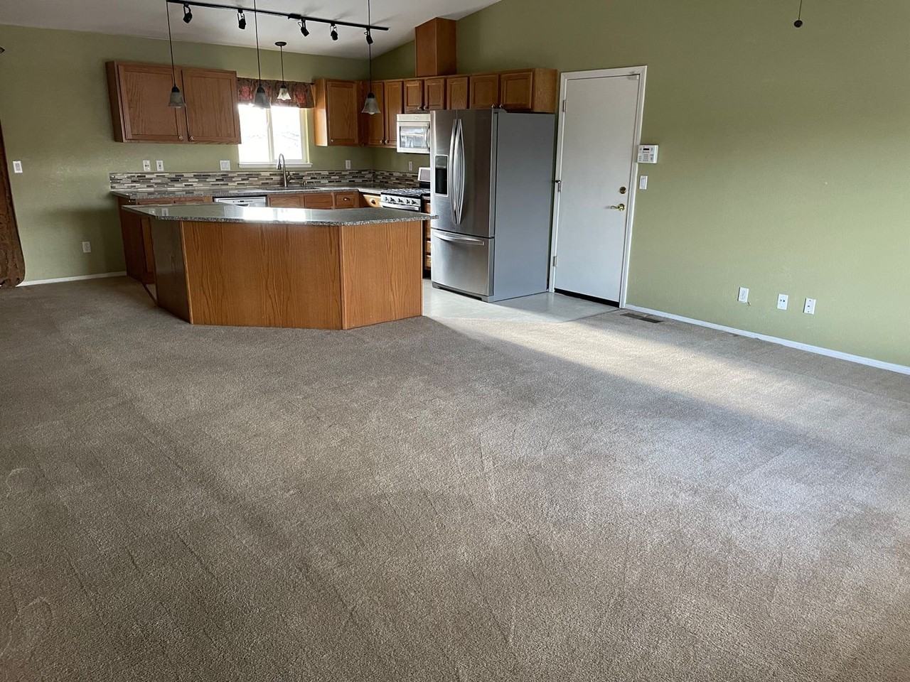 816 Alena Way - Photo 7 of 9