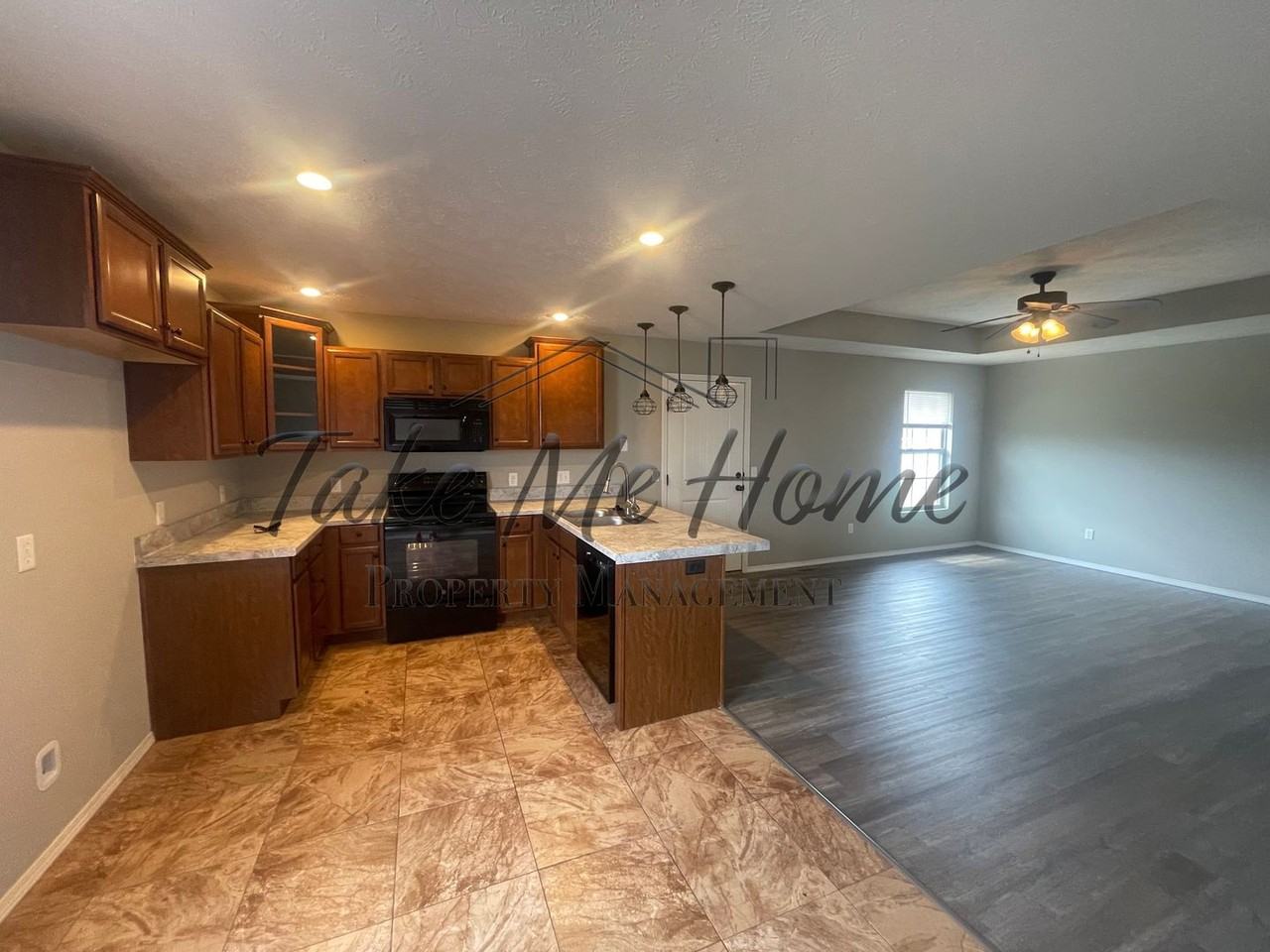 2508 W Saige Dr - Photo 5 of 16