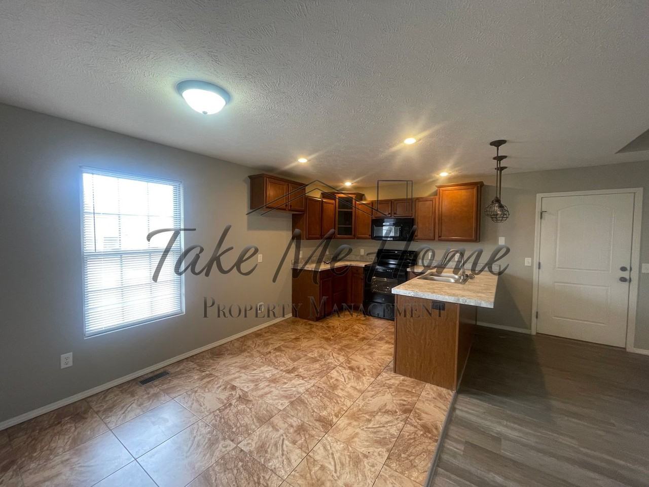 2508 W Saige Dr - Photo 7 of 16