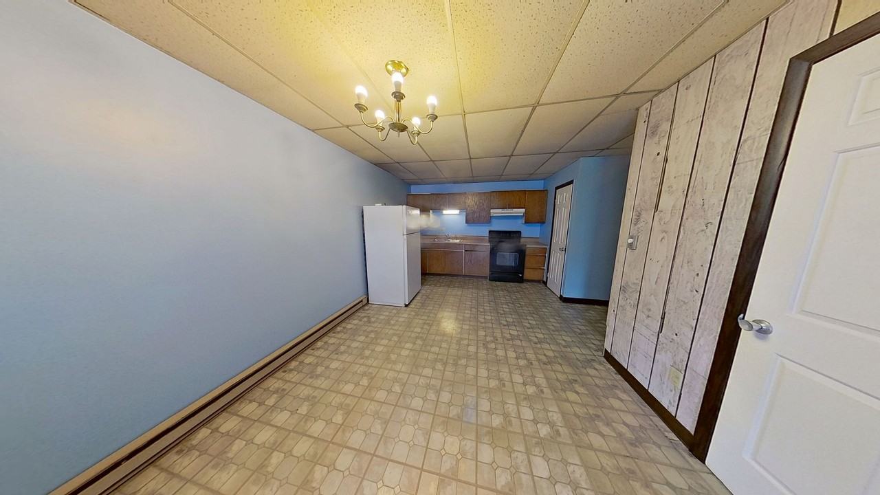 44 Water St - Photo 4 of 6