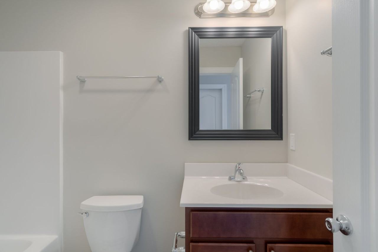 215 Twig St Nw - Photo 5 of 26