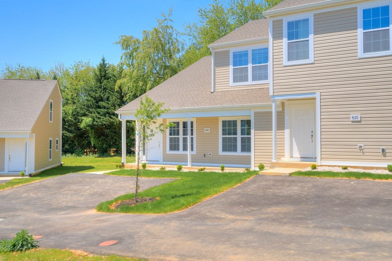 365 Twisted Oak Dr Nw - Photo 4 of 37