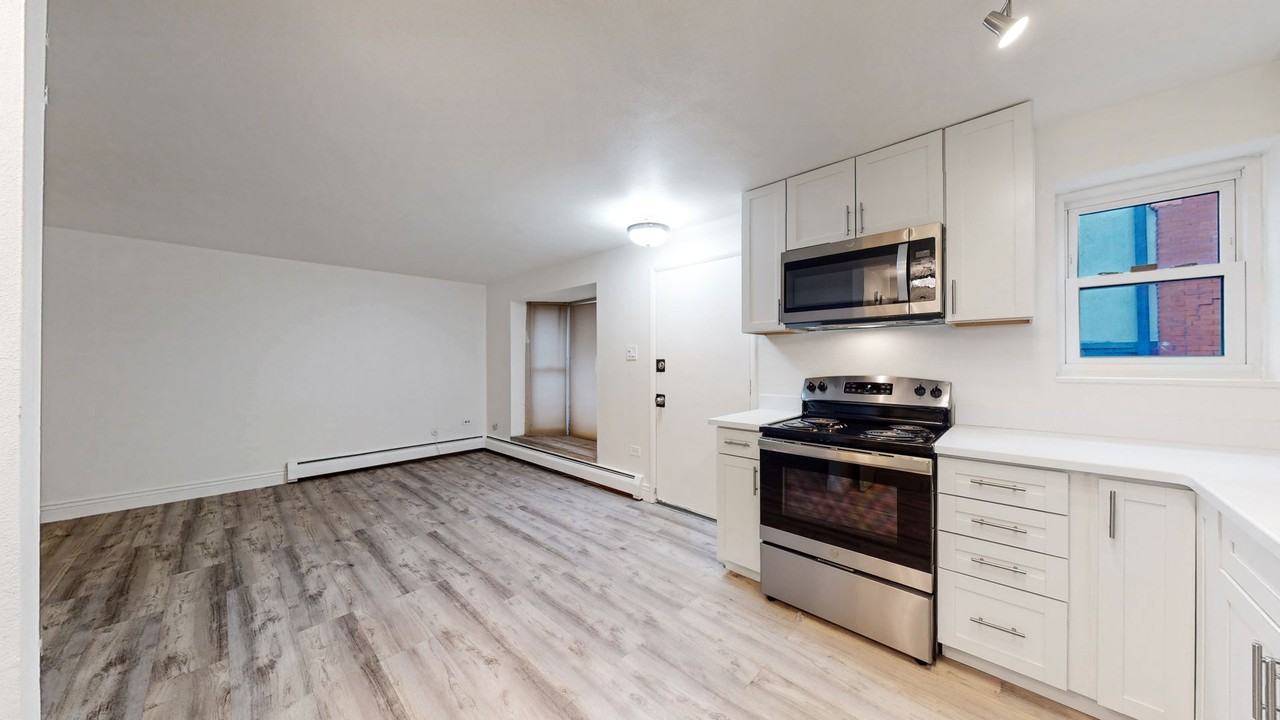 1355 Gaylord St #2 - Photo 4 of 27
