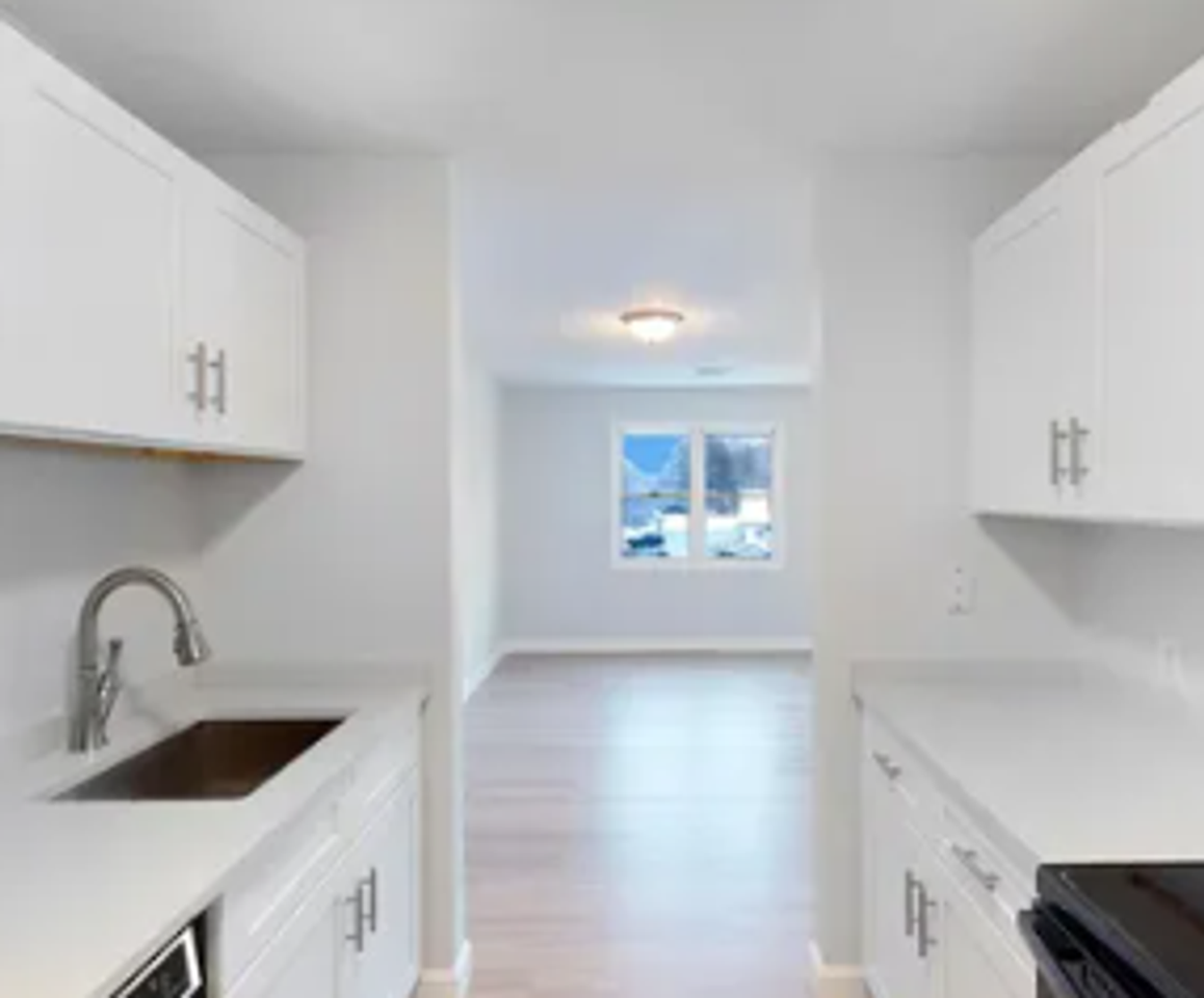 110 Briggs Street - Photo 7 of 12