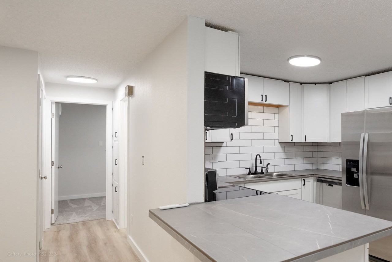 4106 Mclean Dr - Photo 3 of 20