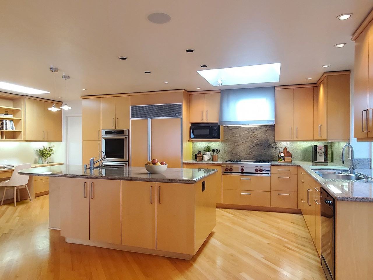 19354 Titus Ct - Photo 3 of 11