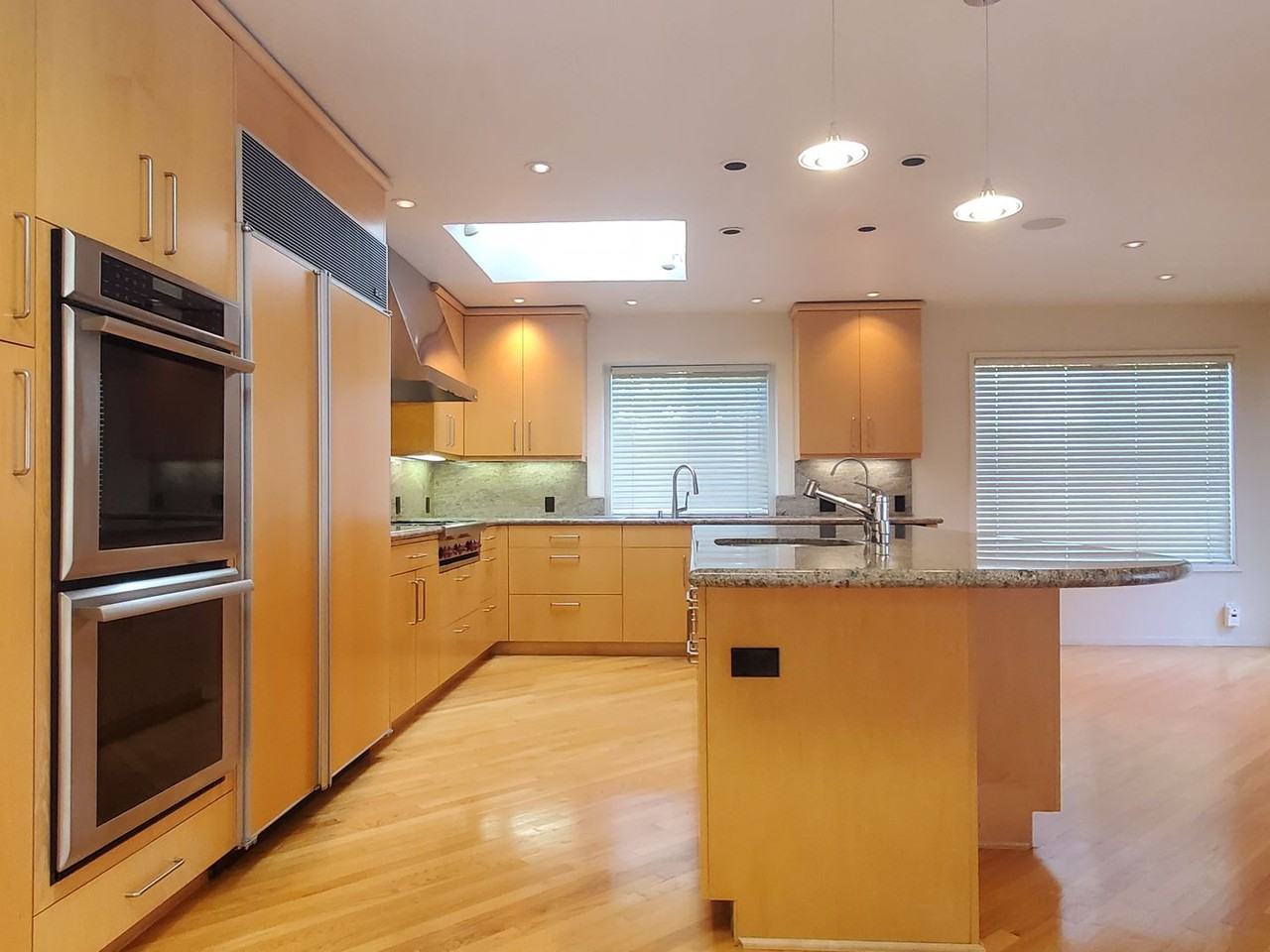 19354 Titus Ct - Photo 4 of 11