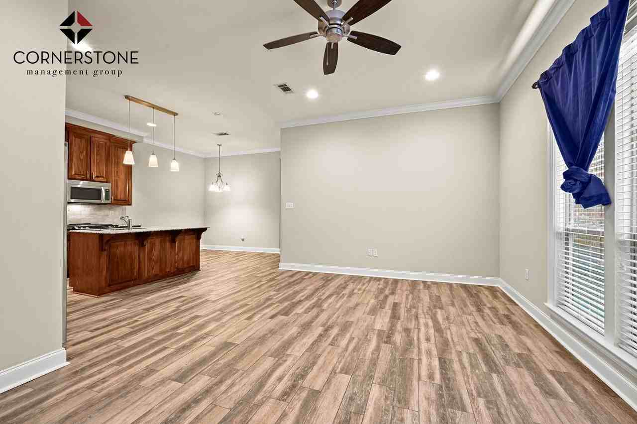 7723 Ibiza Dr - Photo 3 of 19