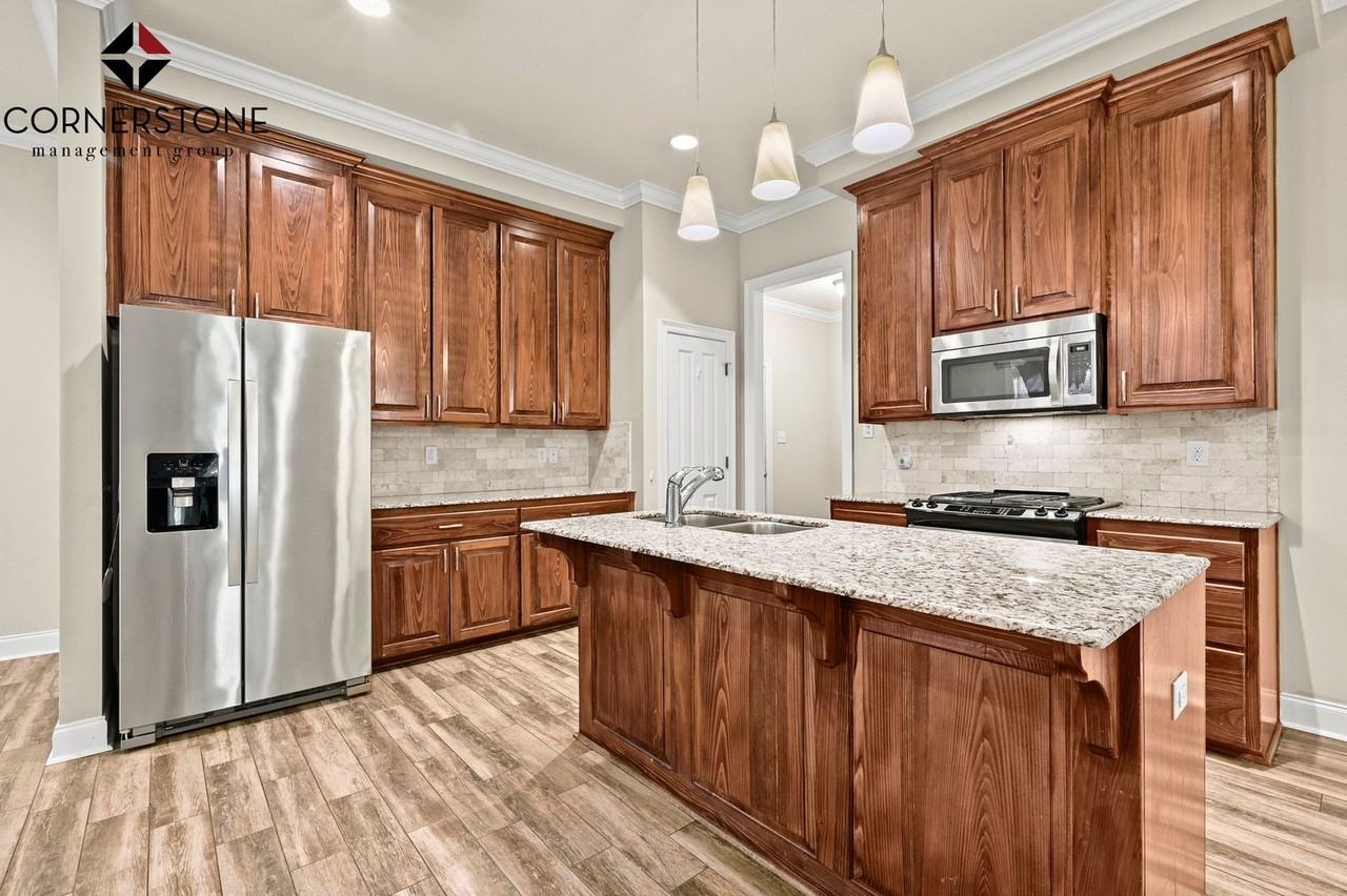 7723 Ibiza Dr - Photo 6 of 19