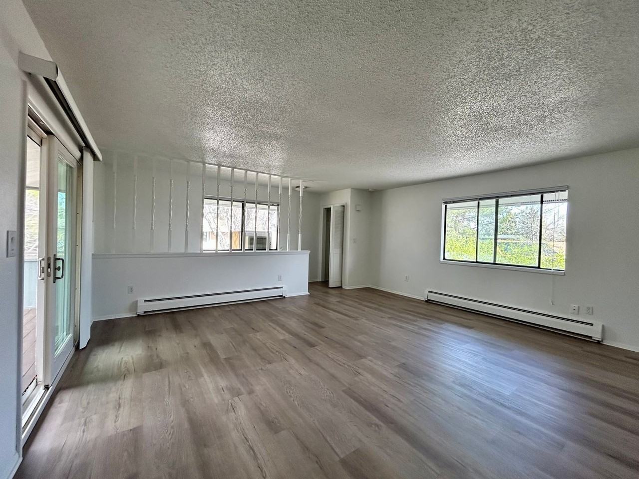 1110 Centaur Cir #E - Photo 3 of 31