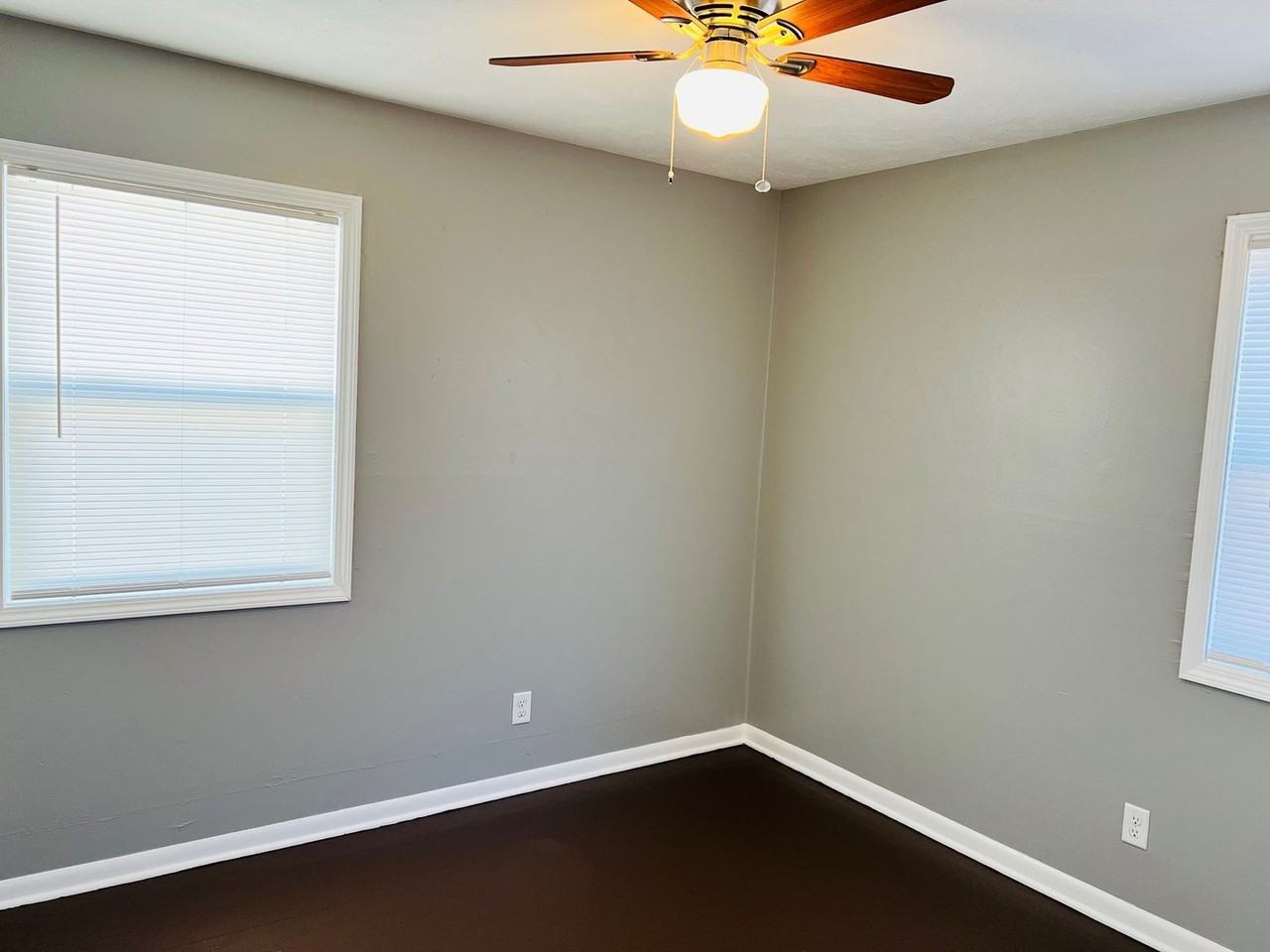 235 E 3rd St #4 - Photo 6 of 8