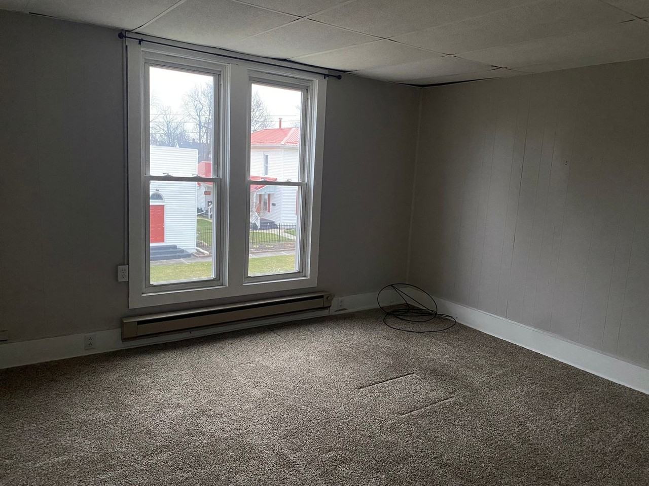 261 1/2 Elm St - Photo 3 of 8