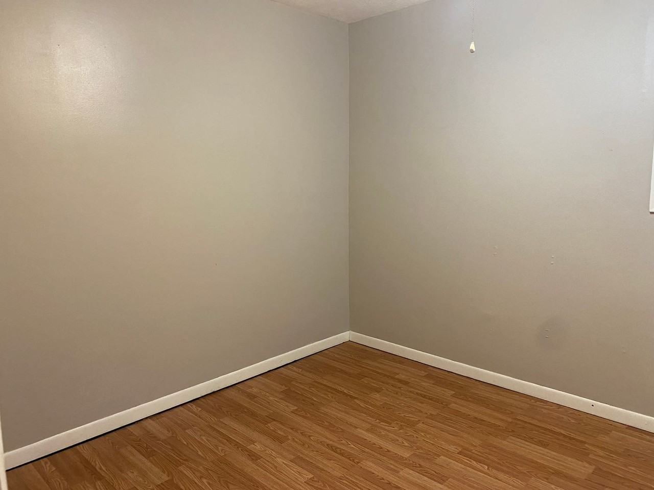 261 1/2 Elm St - Photo 6 of 8