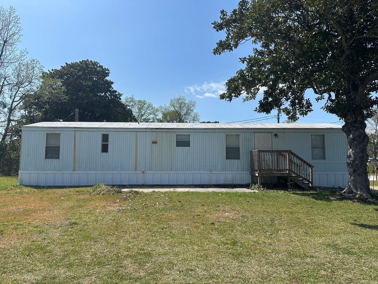 134 Littleton St - Photo 3 of 14