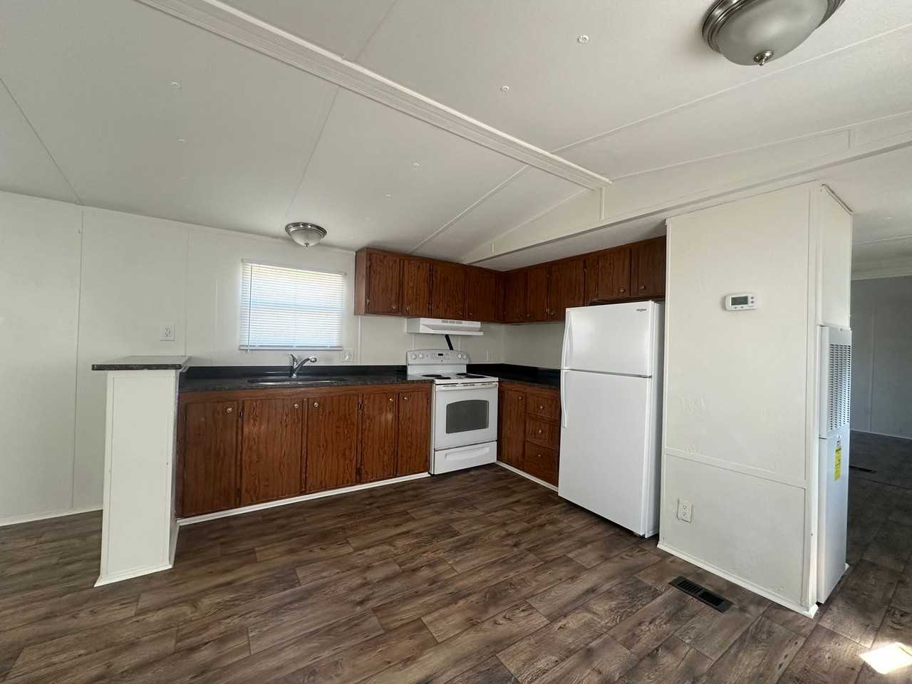 134 Littleton St - Photo 6 of 14