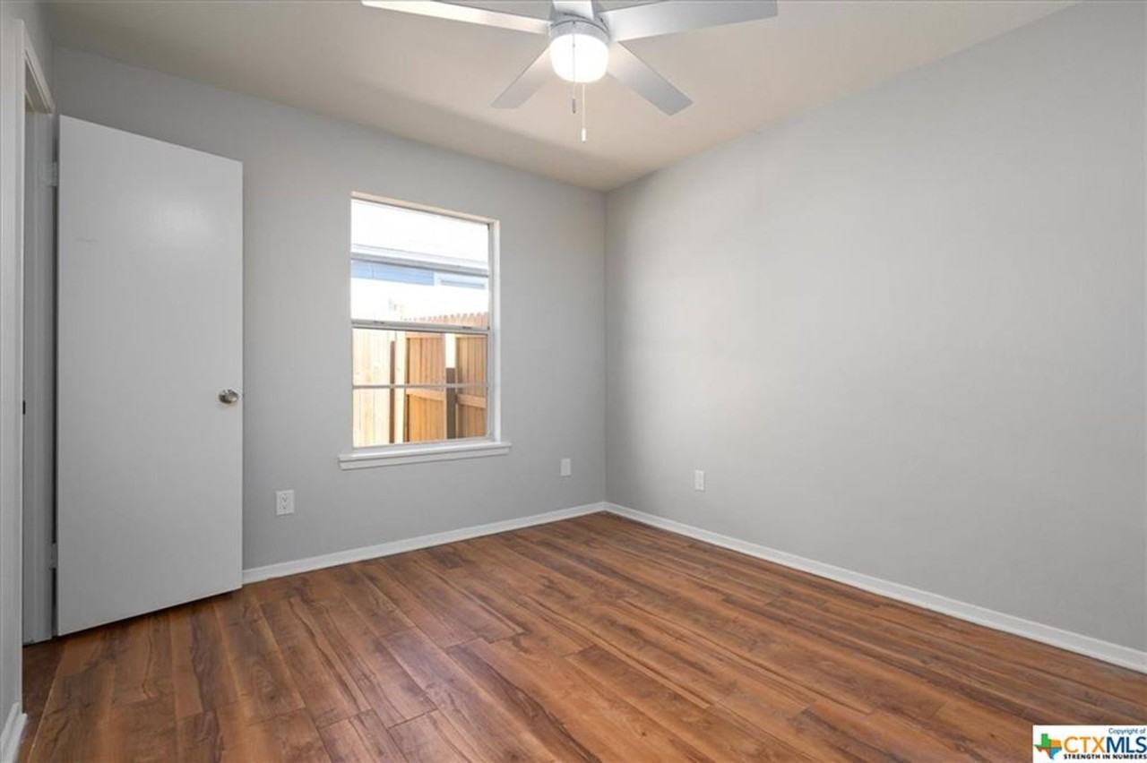 1206 Hillyer St - Photo 3 of 13