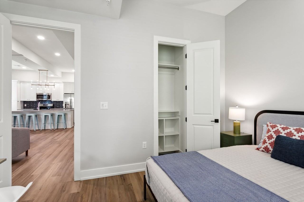 7417 Burthe St - Photo 7 of 9