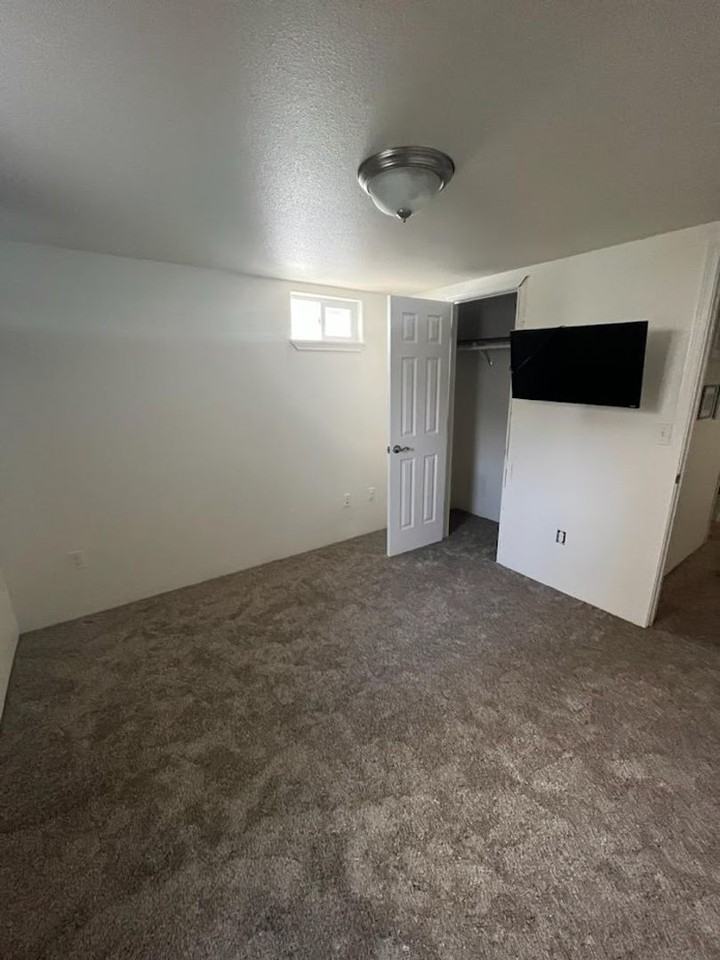 711 Prospect Ave - Photo 4 of 10