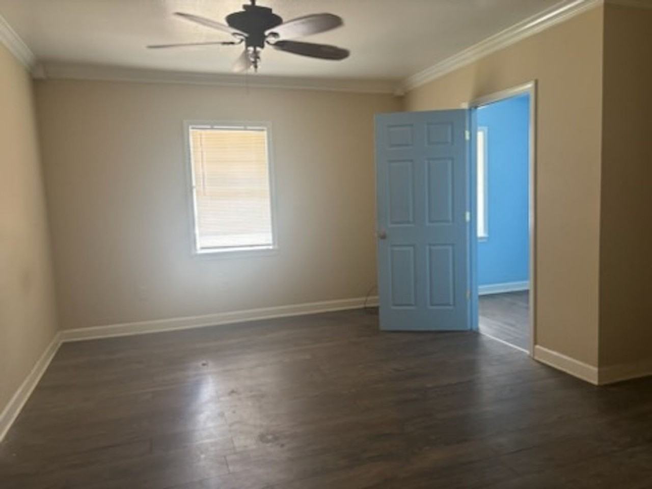 405 N Flag Chapel Rd - Photo 5 of 11