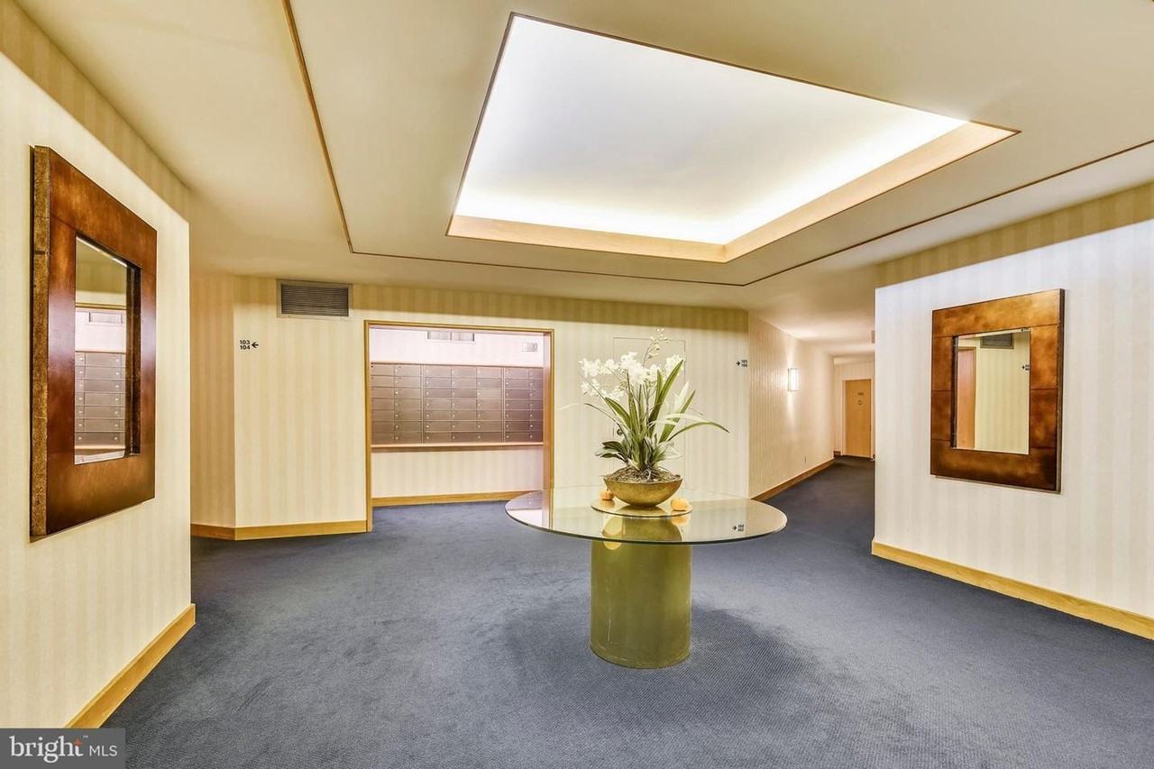 11500 Fairway Dr - Photo 3 of 21